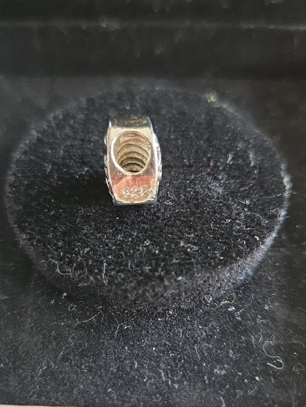 Retired Pandora Sterling Silver Heart "Mom" Charm - Picture 3 of 6